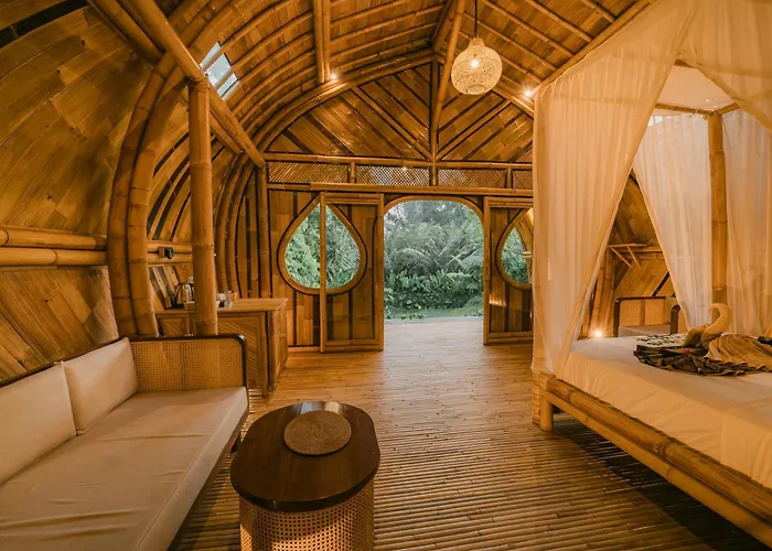 Asvara Eco Bali Bamboo House Villa *