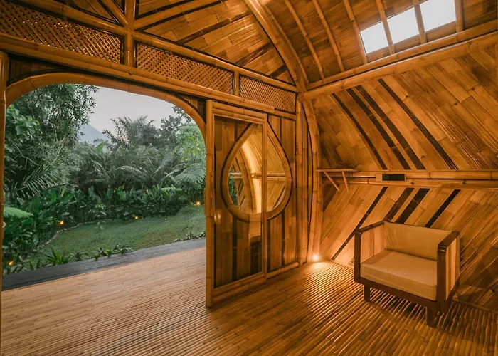 Asvara Eco Bali Bamboo House Villa *